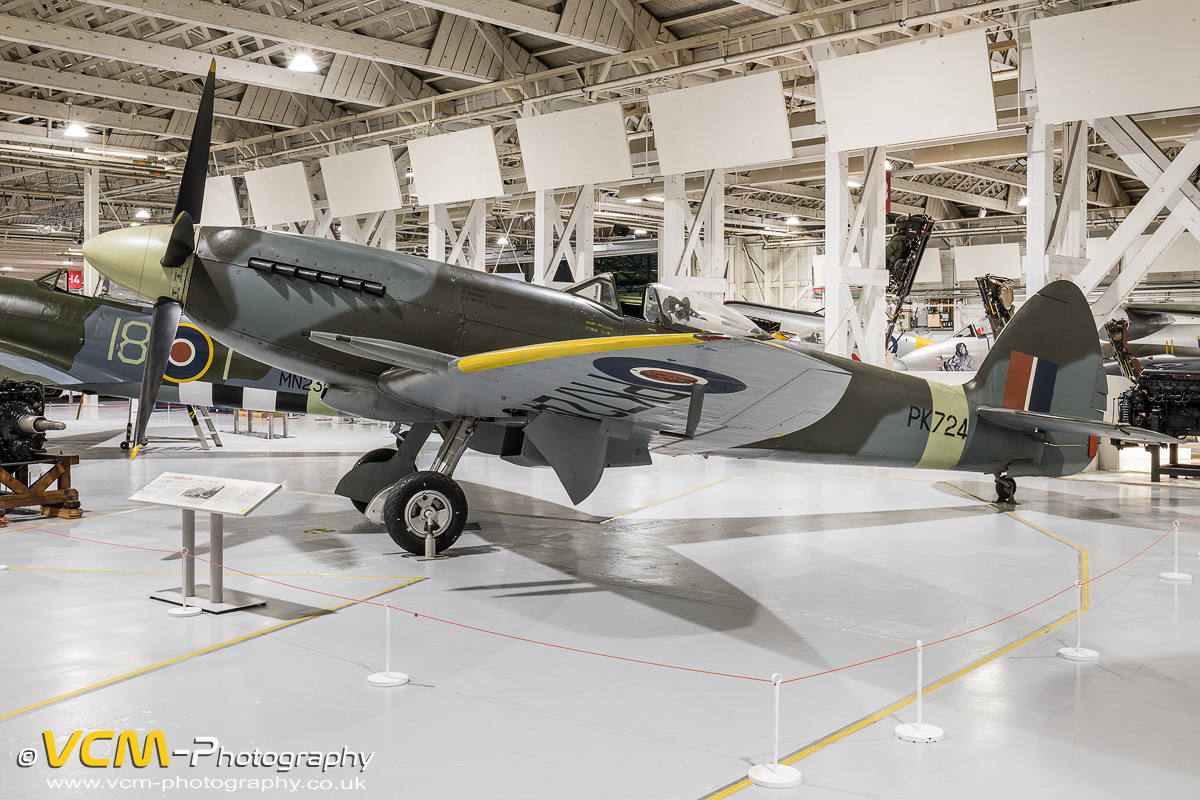 Spitfire F.24