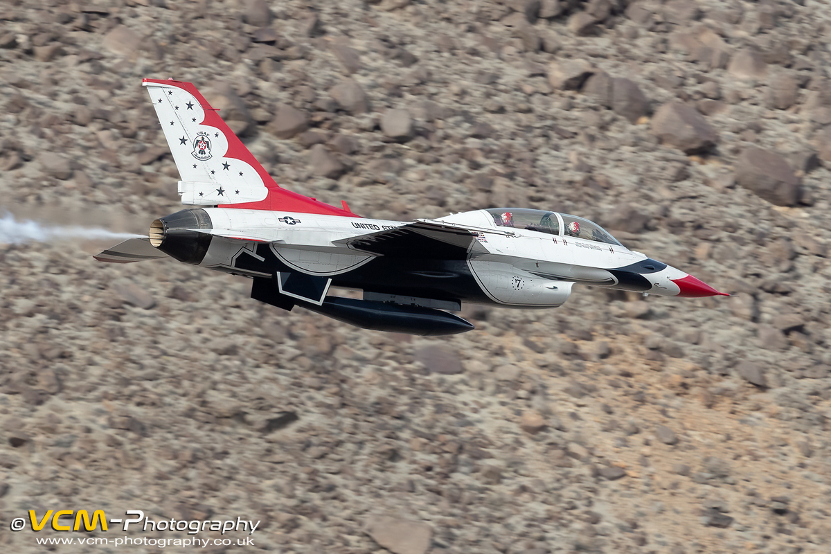 F-16D of the Thunderbirds Low Level