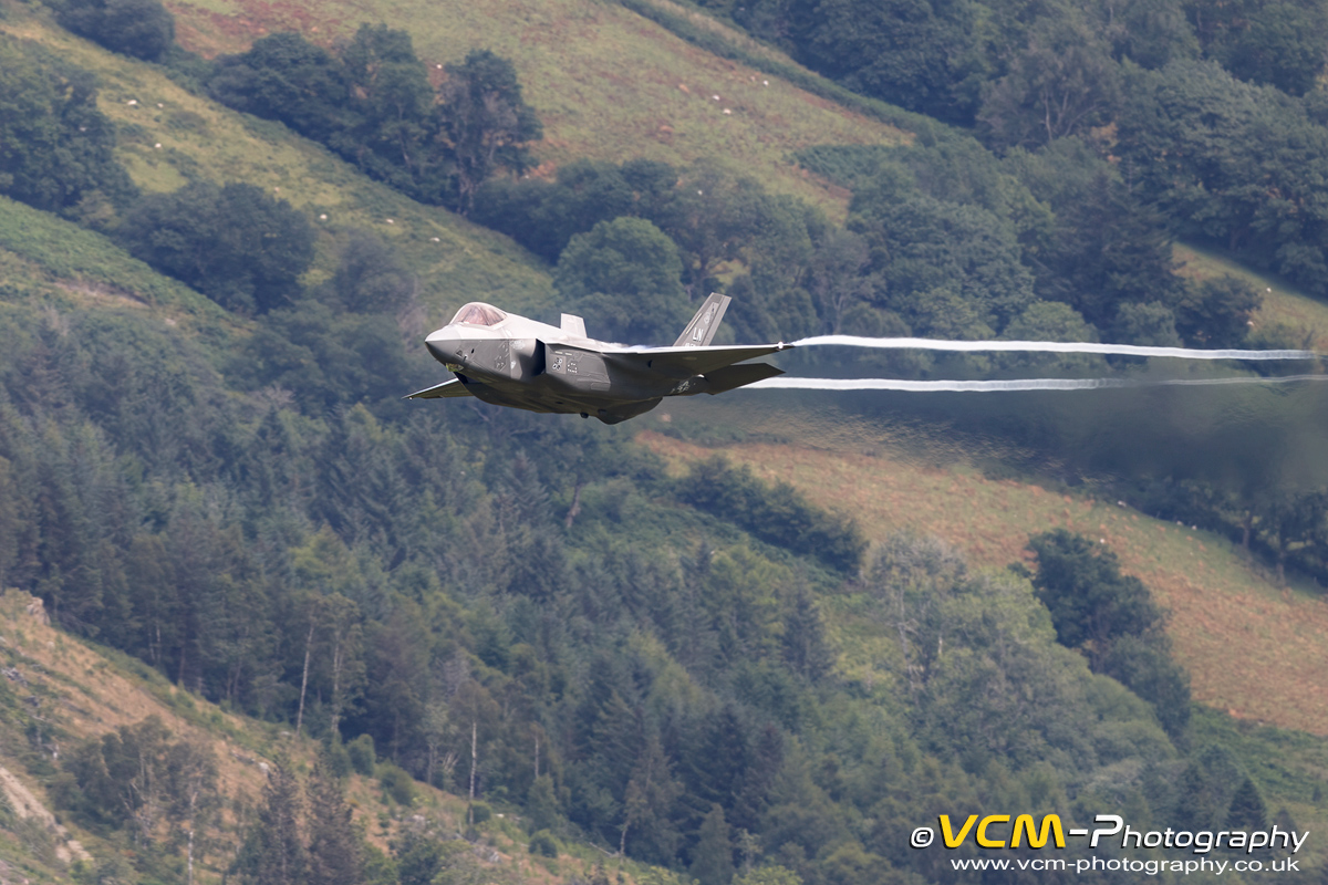 Lockheed Martin F-35A, USAF S/N. 19-5484 Low Level